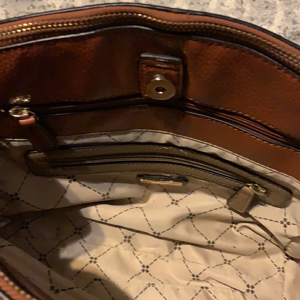 Neutralizer medium shoulder bag - Picture 9 of 10
